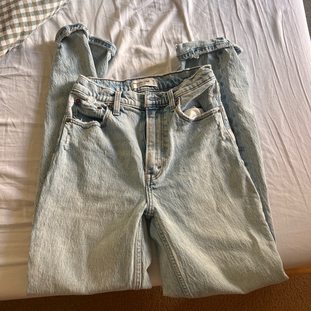 Abercrombie & Fitch the 90s straight ultra high rise